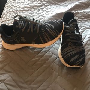 Under armor shoes